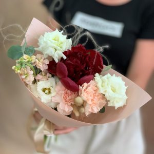 Нежное бордо