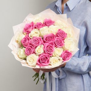 Прелесть 25 роз