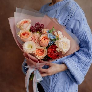 Роман весны