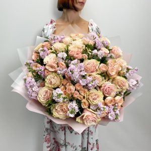 Кремовая абстракция