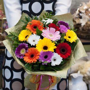 Яркий мотив