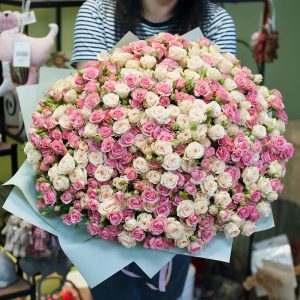 Розовый пудровый