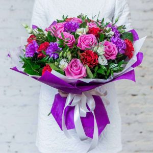 5 пионов Радость
