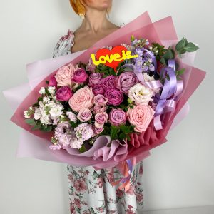 Фиопия c топпером Love Is...