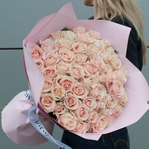 Жемчужина из роз