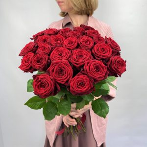Роза Ред Наоми 25 роз
