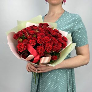 Мирабель 15 роз